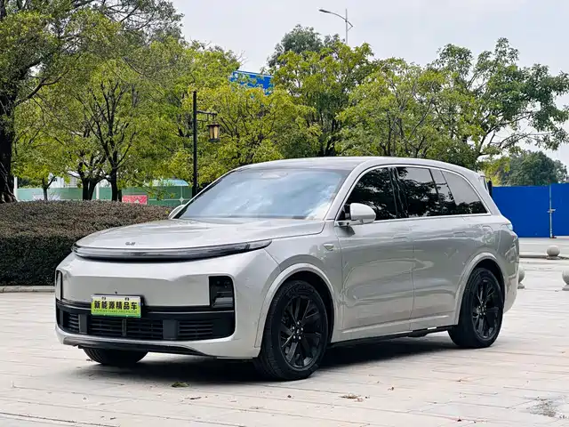 Li Auto Li L8 2023