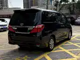 Photo 11 - Toyota Alphard