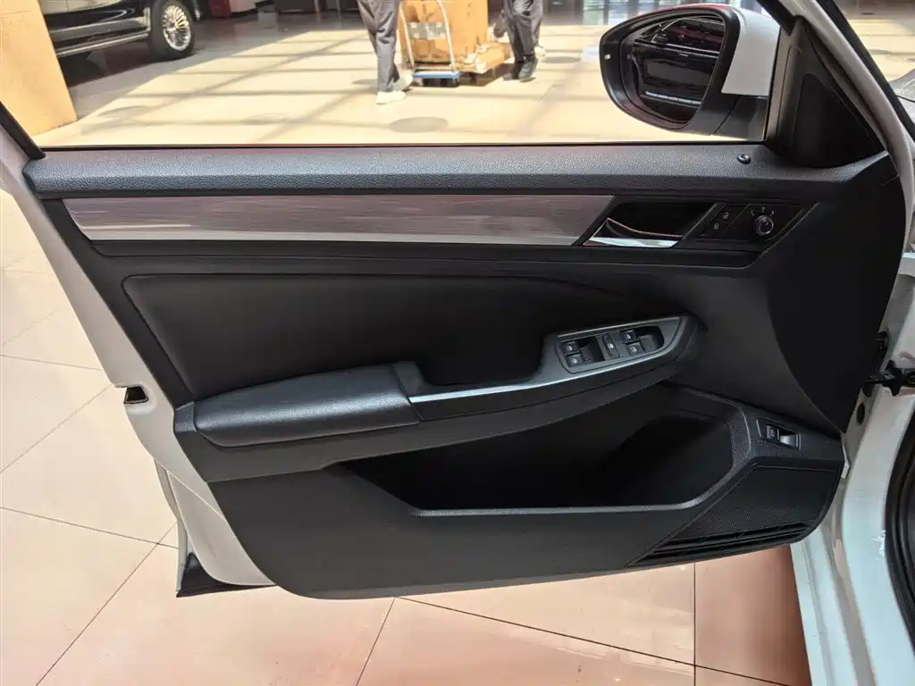Volkswagen Bora 2019 Bora Legend 1.5L Automatic Fashion China V фото 6