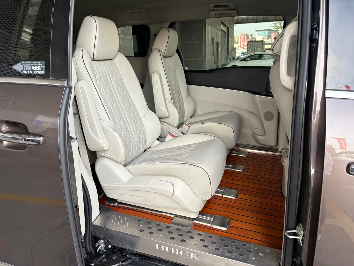 Buick GL8 2021 Land Business Class 652T Luxury фото 6