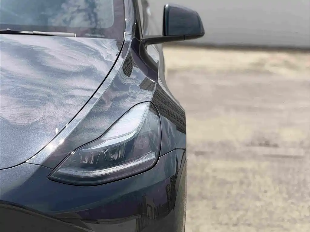 Фото 9 - Tesla Model Y