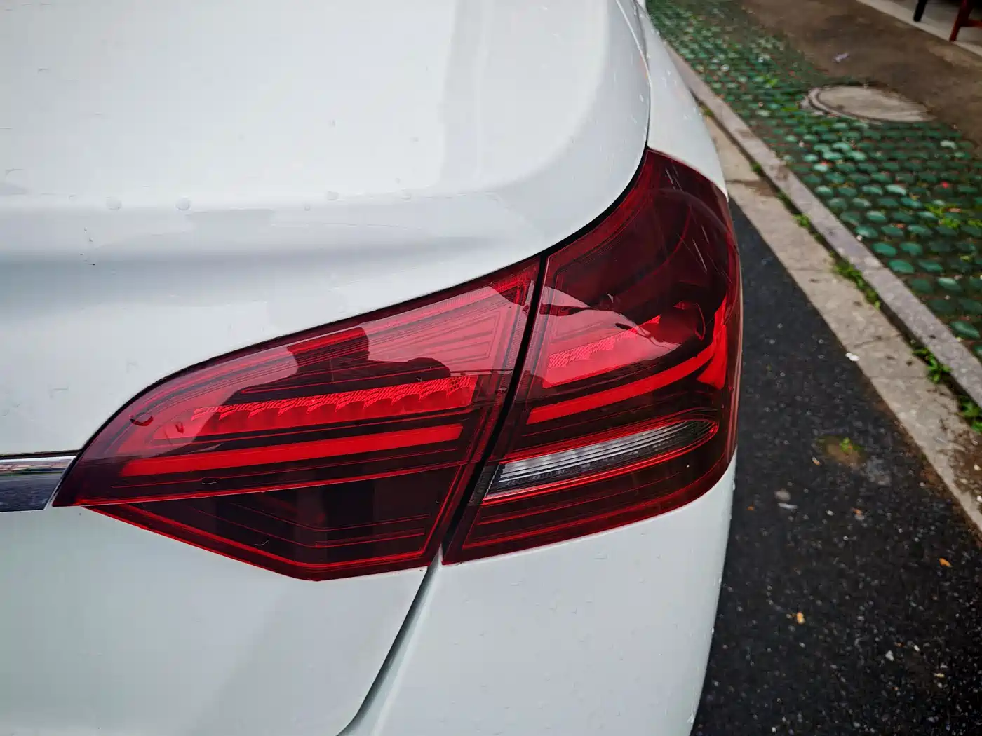 GEELY AUTOMOBILE EMGRAND