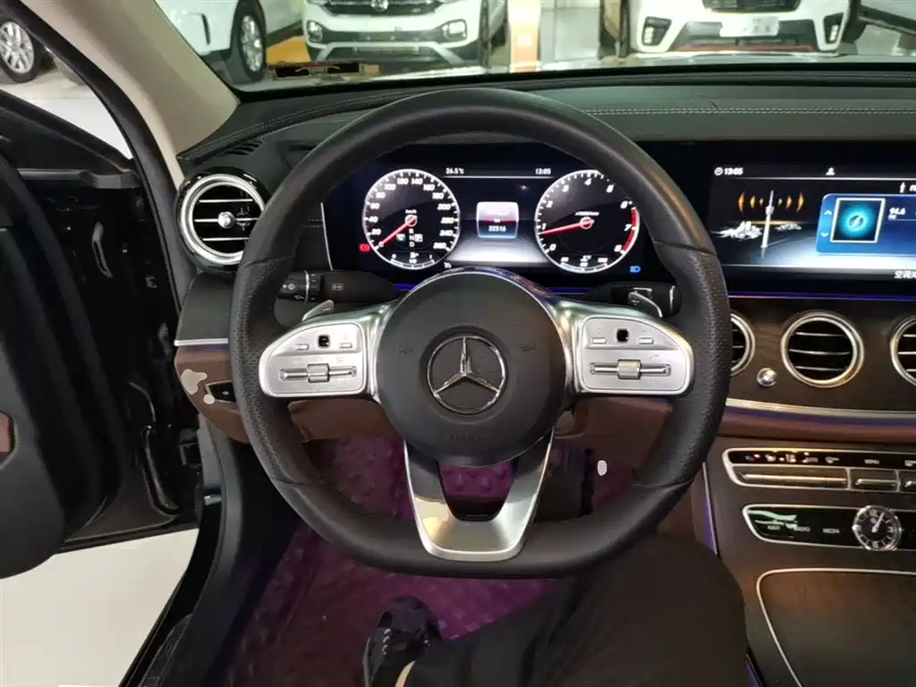 Mercedes-Benz E-Class 2020 E 300 L Sport Luxury Model фото 11