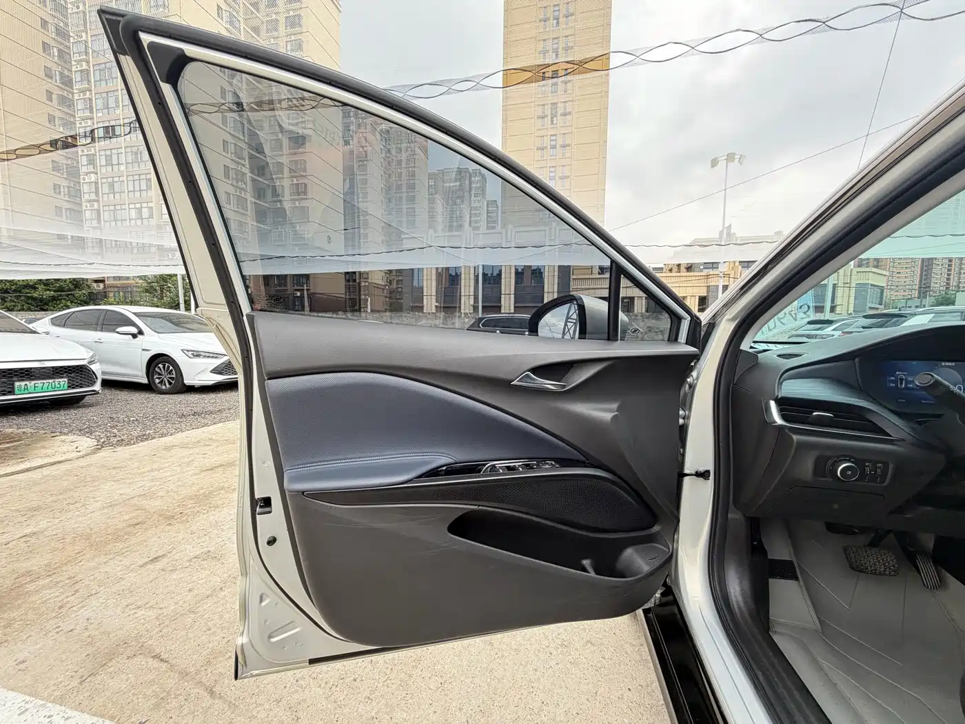 Buick Velite 6 2024 2024 Model 430km Premium Edition
