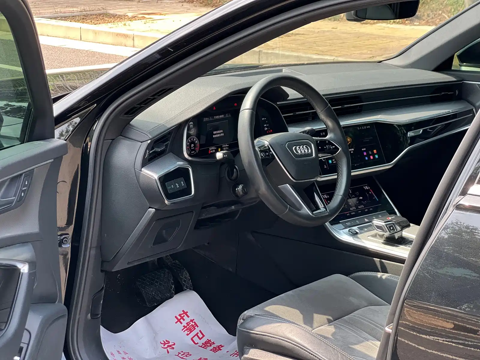 Фото 4 - Audi A6L