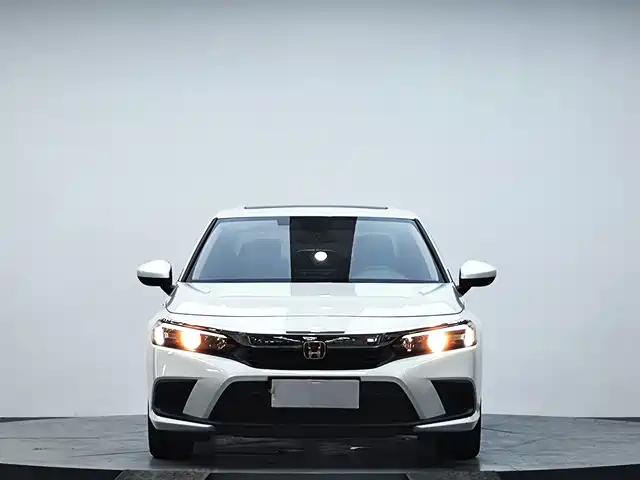 Honda Civic 2022 180TURBO CVT Dynamic Edition — фото 3