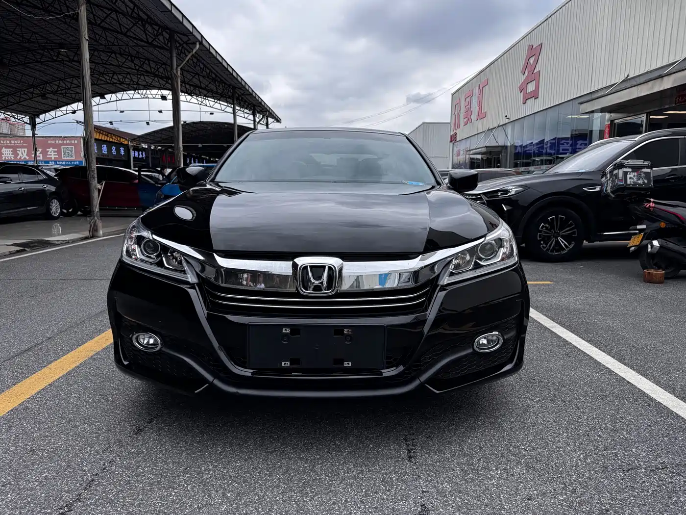 Honda Accord 2016 2.0L Comfort Edition фото 2