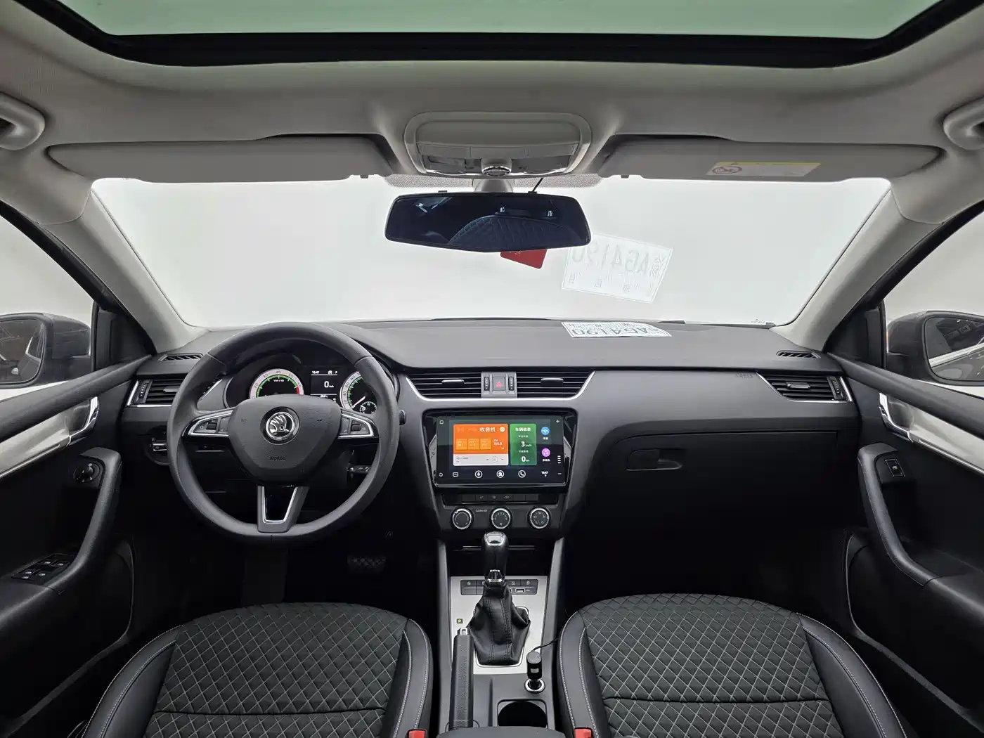 Škoda Octavia 2019 1.5L Automatic Smart Comfort China VI фото 13