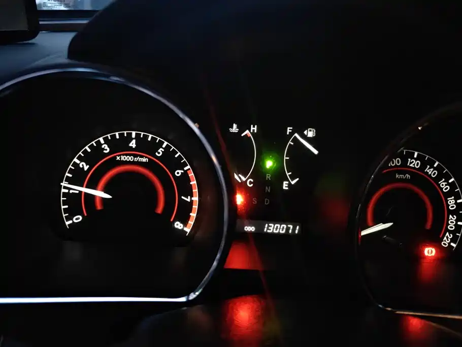 Toyota Highlander 2012 2.7L 2WD 5-seater Elite Edition фото 14