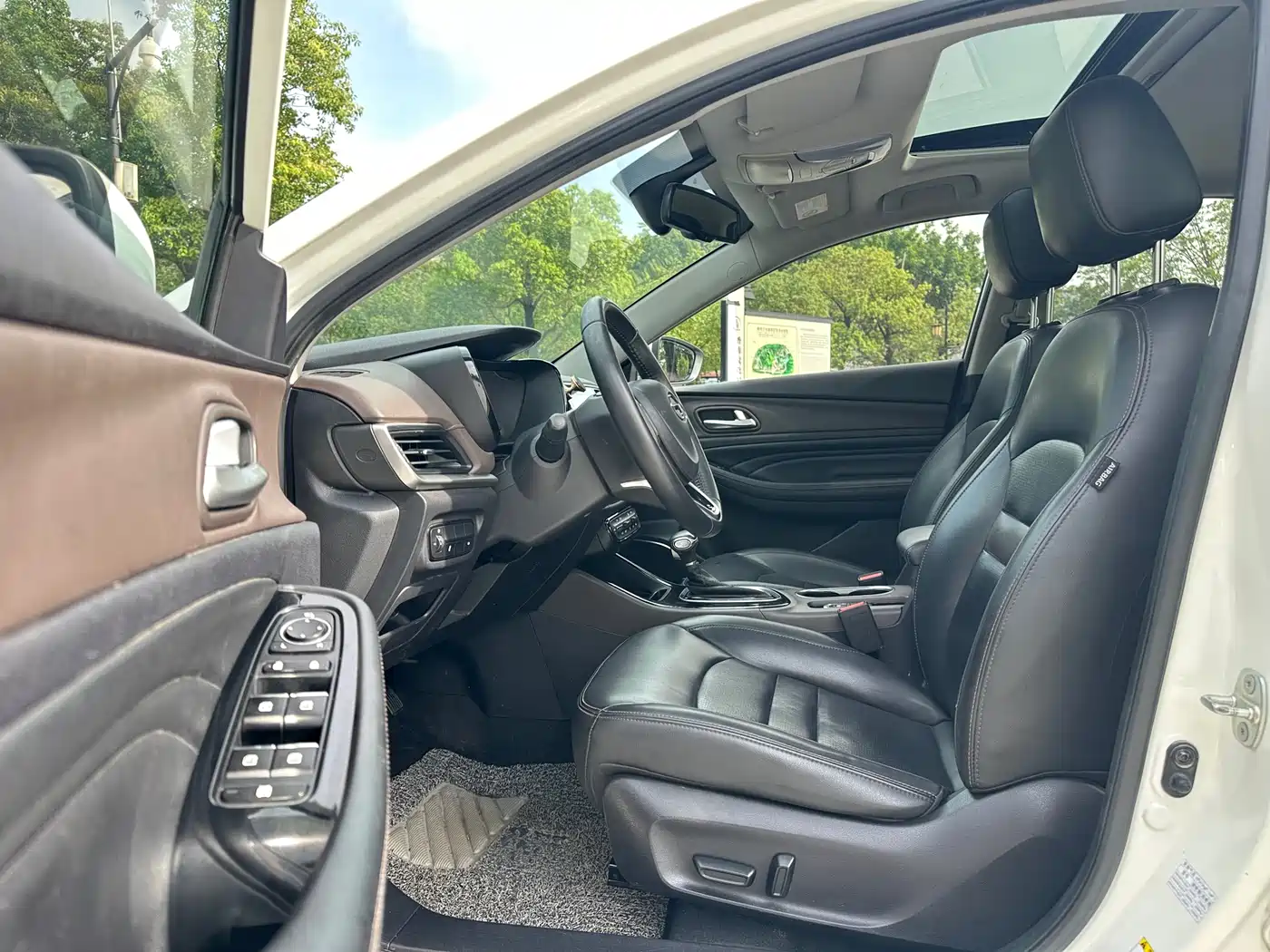GAC Trumpchi Trumpchi GA4 2018 2018 200T Automatic Exclusive