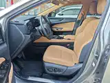 Photo 4 - Lexus NX