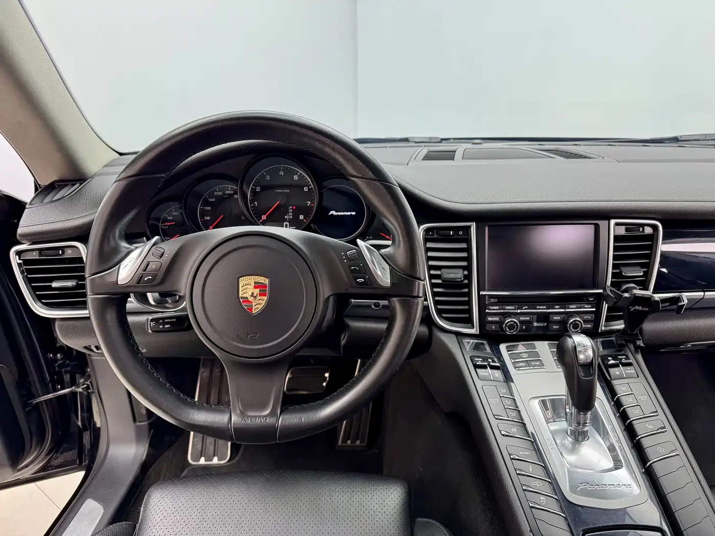 Porsche Panamera 2014 Panamera 3.0T фото 21