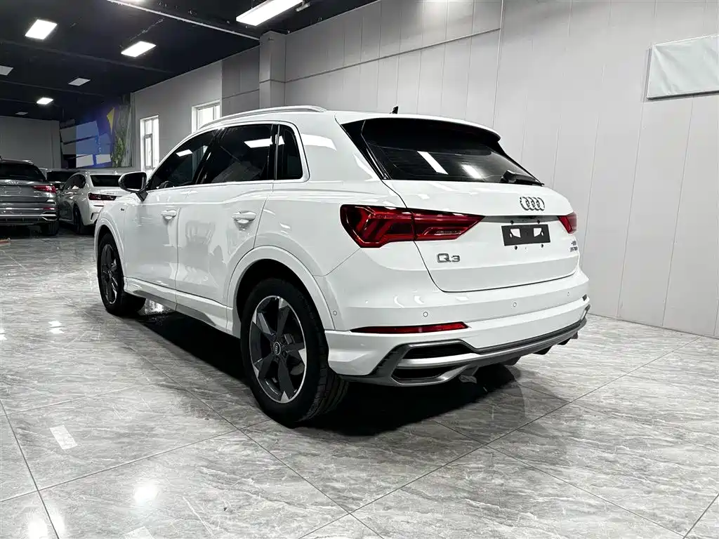 Audi Q3 2023 35 TFSI Fashion Dynamic (1.4T) фото 4