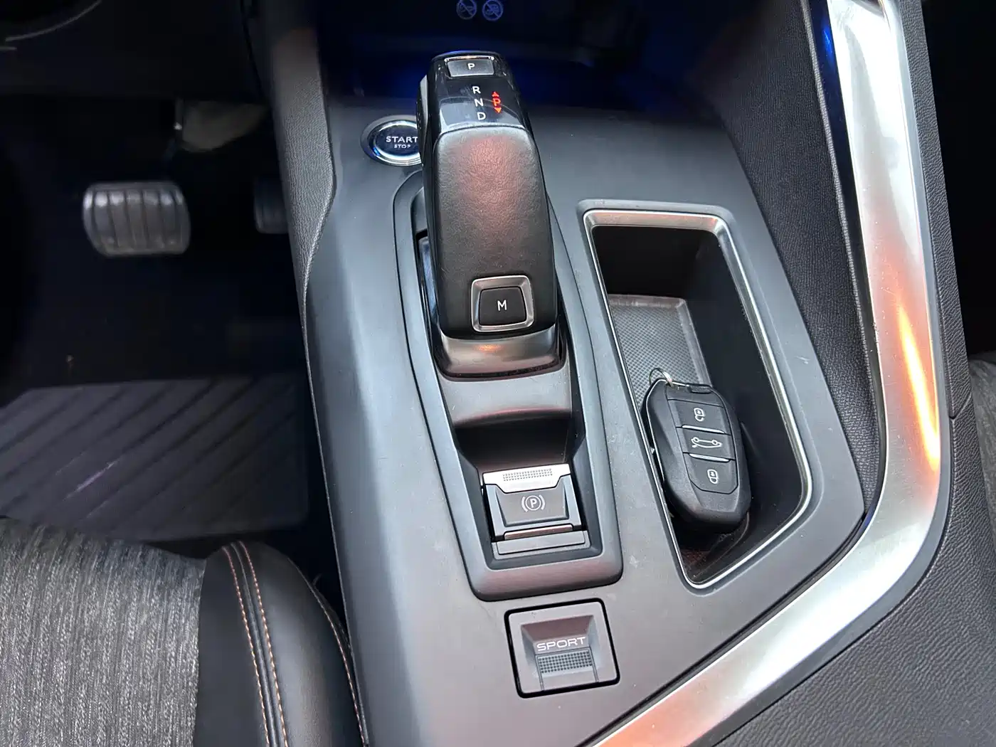 Peugeot 5008 2017 350THP 7-seat Elite Edition фото 16