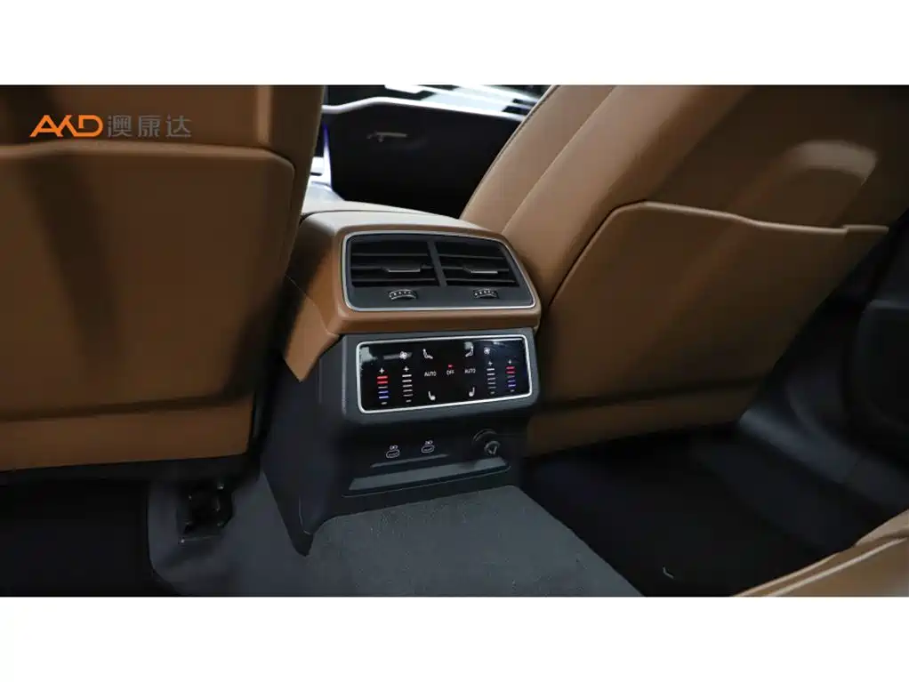 Audi A7L 2024 45 TFSI quattro Premium Luxury фото 9