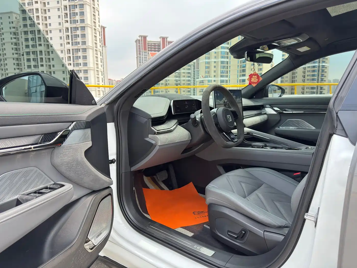 ZEEKR EXTREME KRYPTON 001