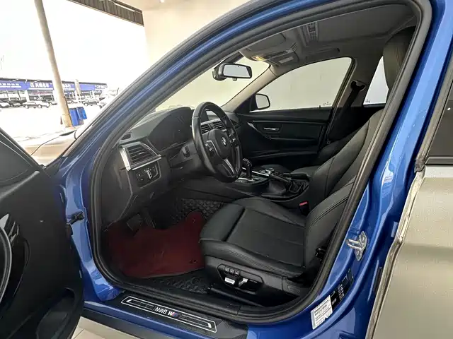 BMW 3 Series 2018 320Li Leading M Sport Package — фото 4