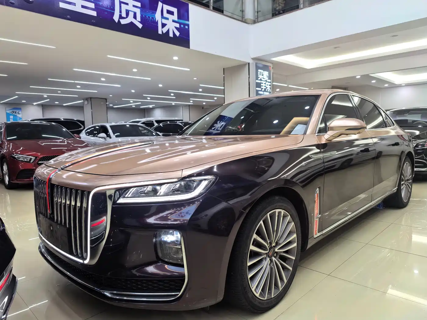 Hongqi H9 2022 2.0T Smart Connect Flag Enjoy Edition