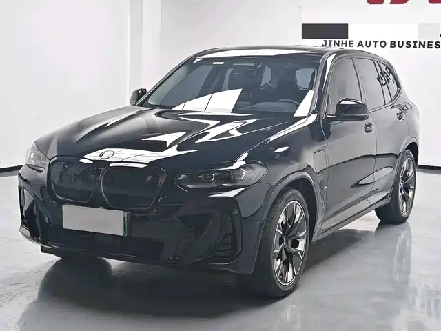 BMW iX3 2023