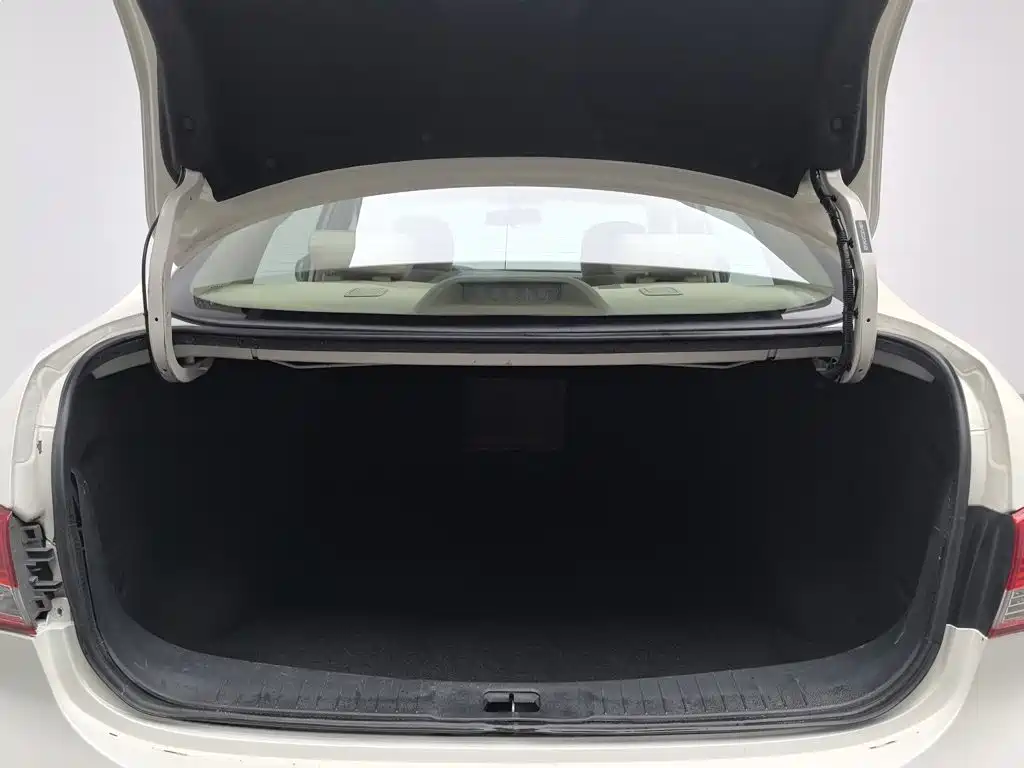 Фото 16 - Nissan Sylphy