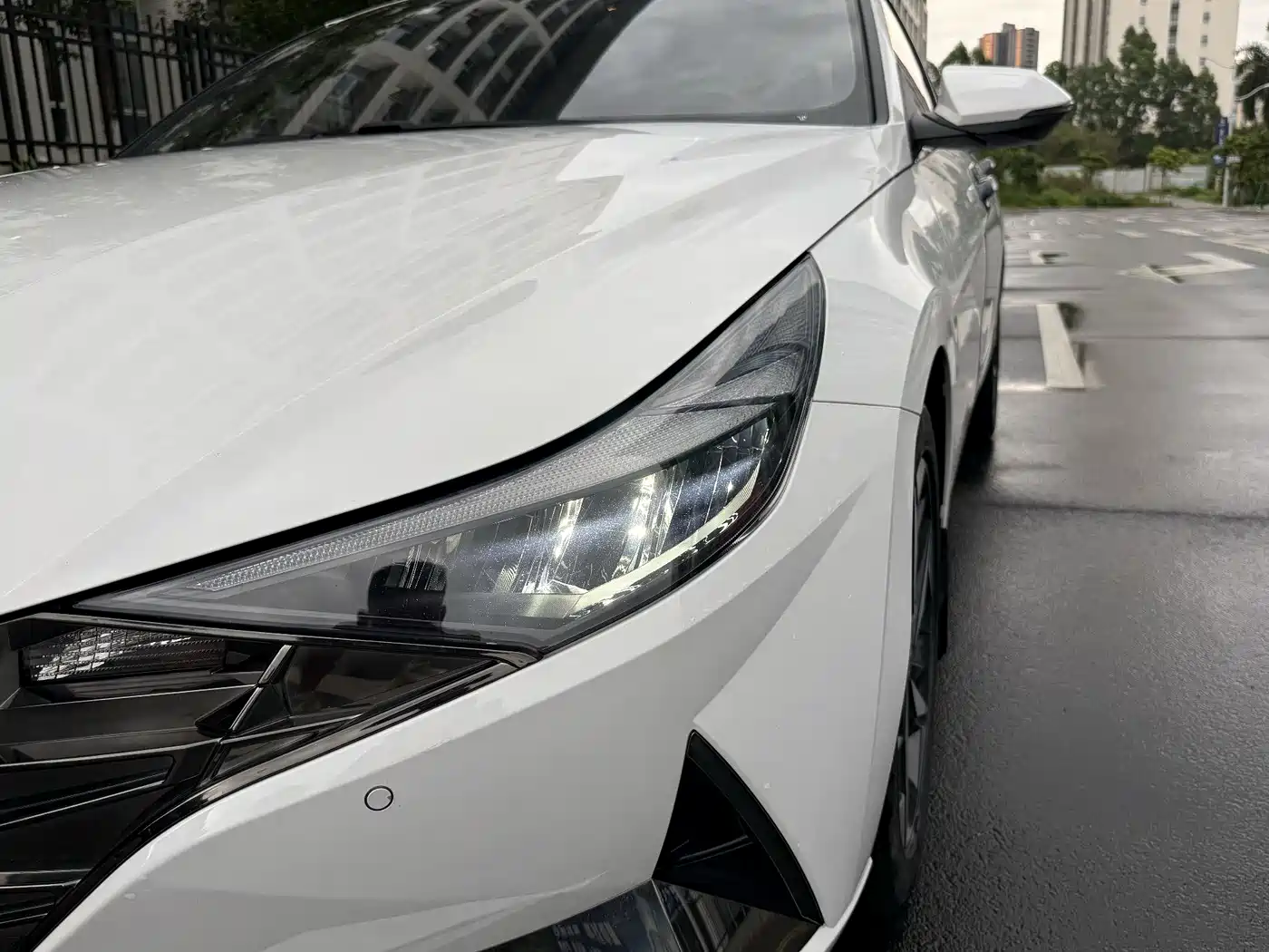 Hyundai Elantra 2021 240TGDi DCT LUX Premium Edition фото 8