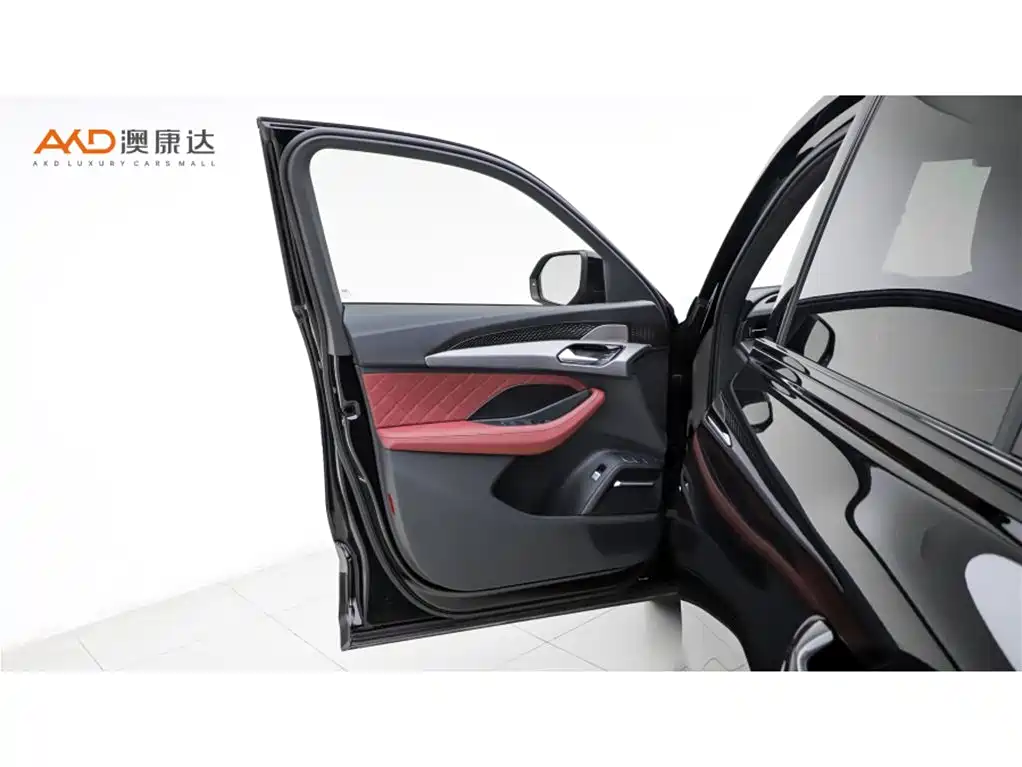 Audi Q6 2024 45 TFSI quattro Black Warrior Edition 6-seater фото 11