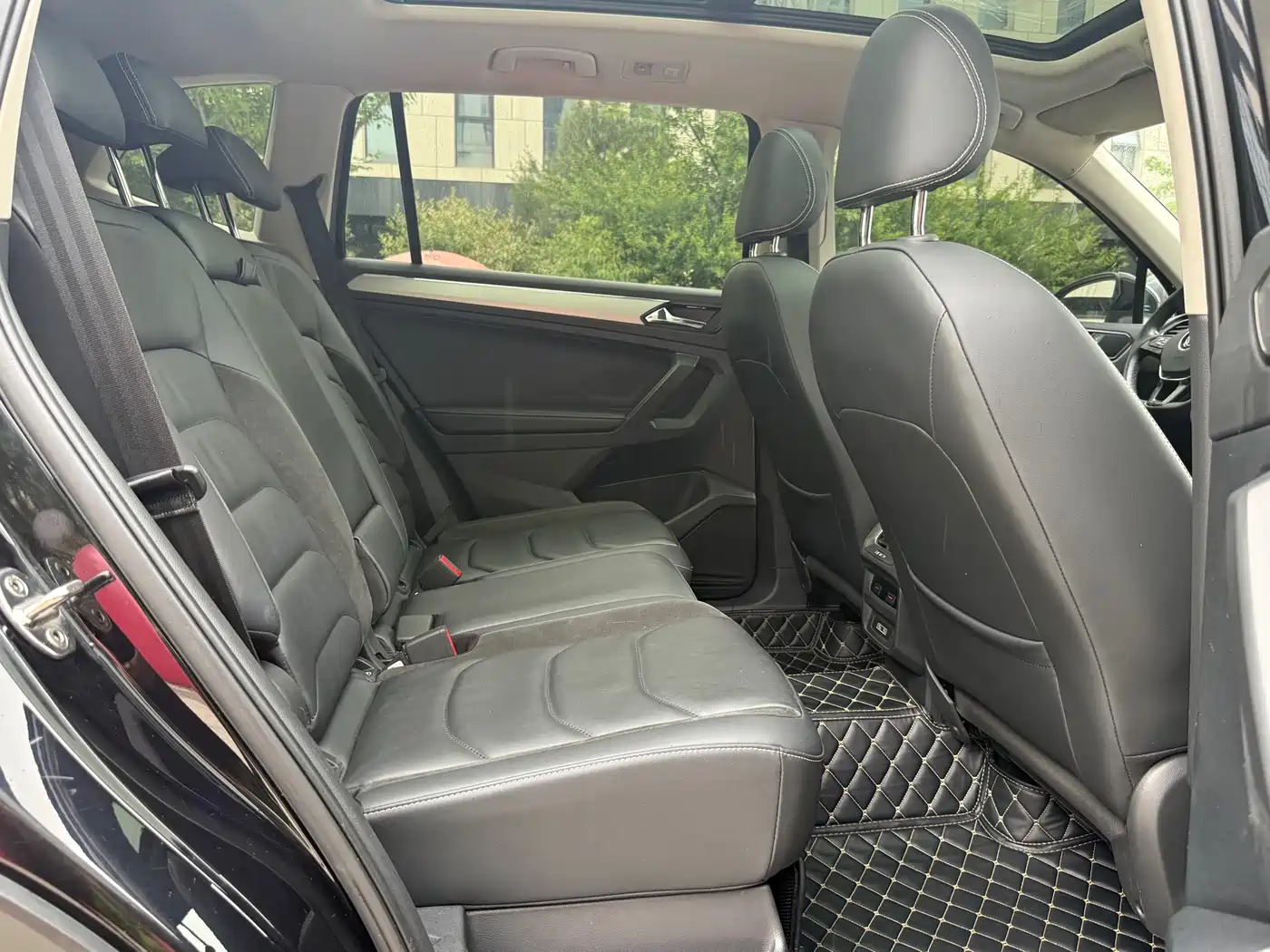 Volkswagen Tiguan L 2018 330TSI Automatic 2WD Luxury Edition фото 10
