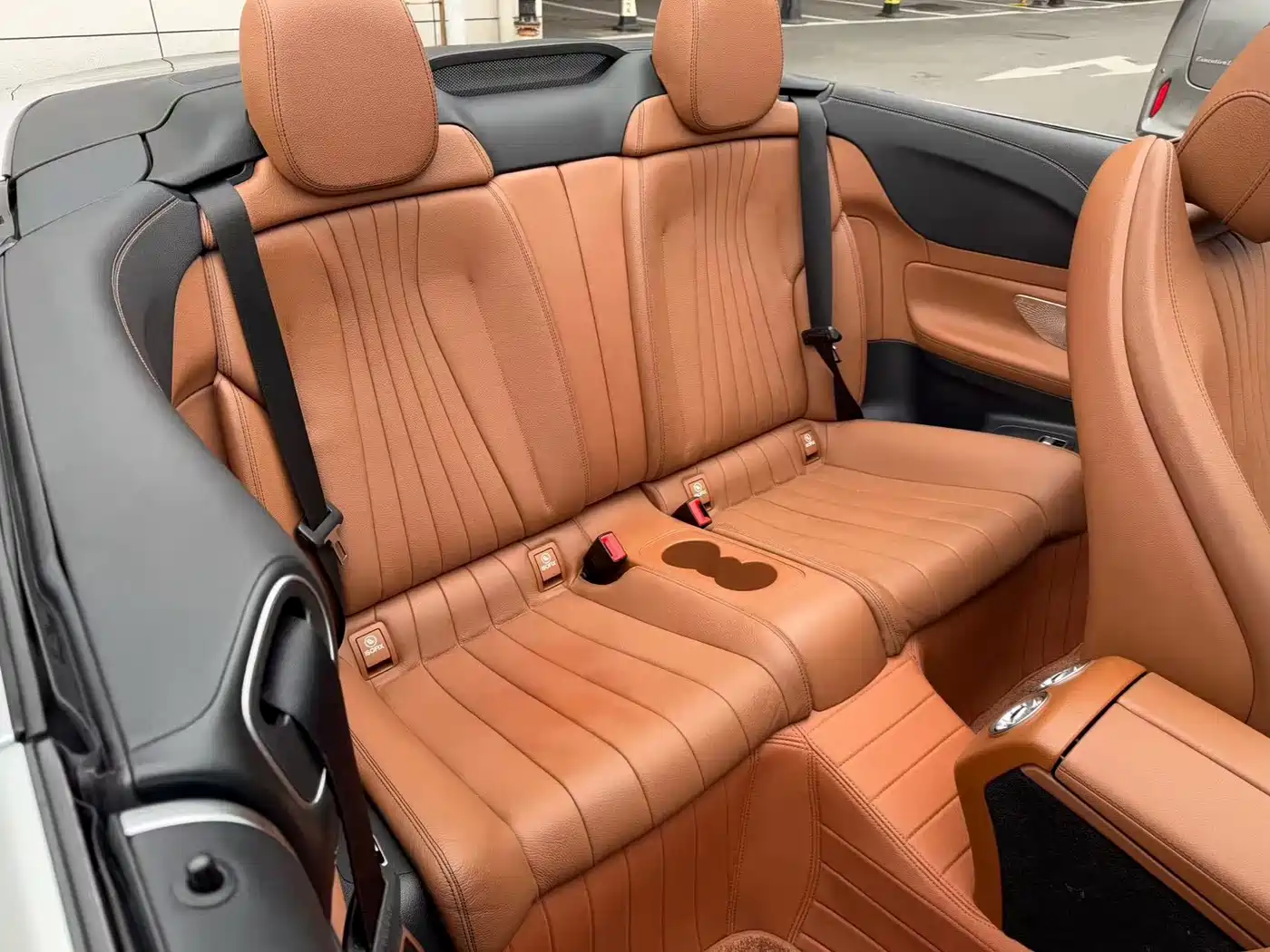 Mercedes-Benz E-Class (Import) 2021 E 260 4MATIC Convertible Coupe фото 5