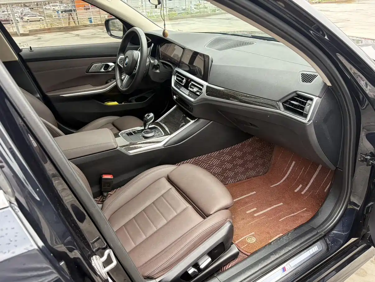 BMW 3 Series 2021 Second Facelift 325Li M Sport Package фото 17
