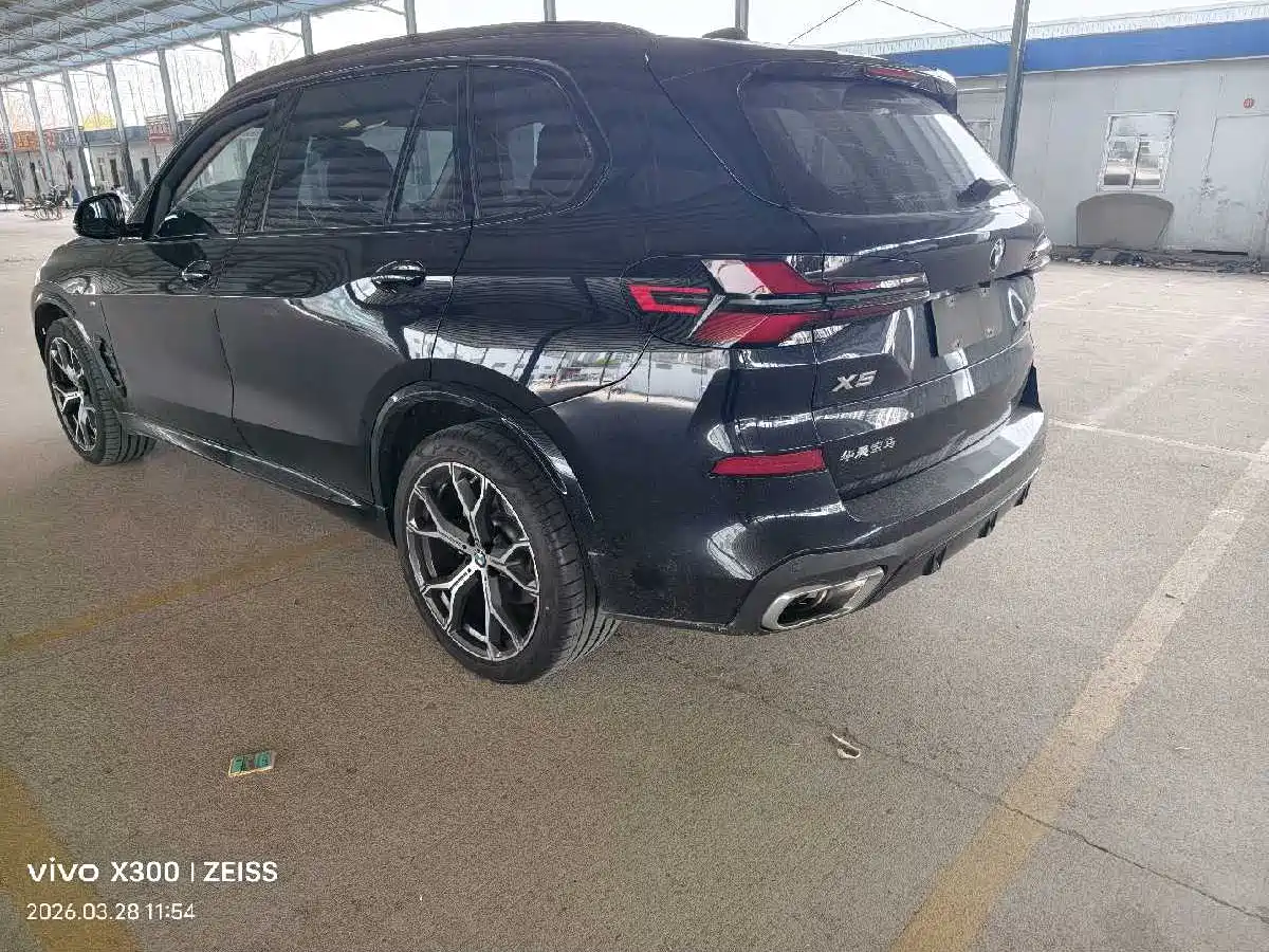 BMW X5 2023 xDrive 30Li Premium M Sport Black Night Package фото 5