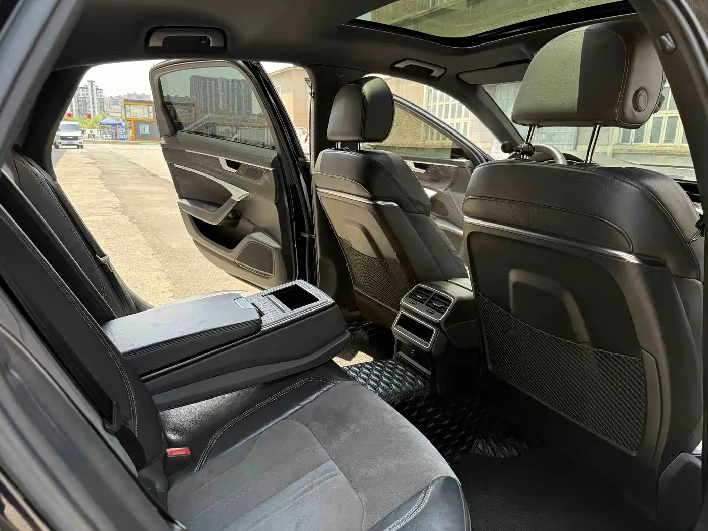 Audi A6L 2019 40 TFSI Luxury Dynamic фото 15