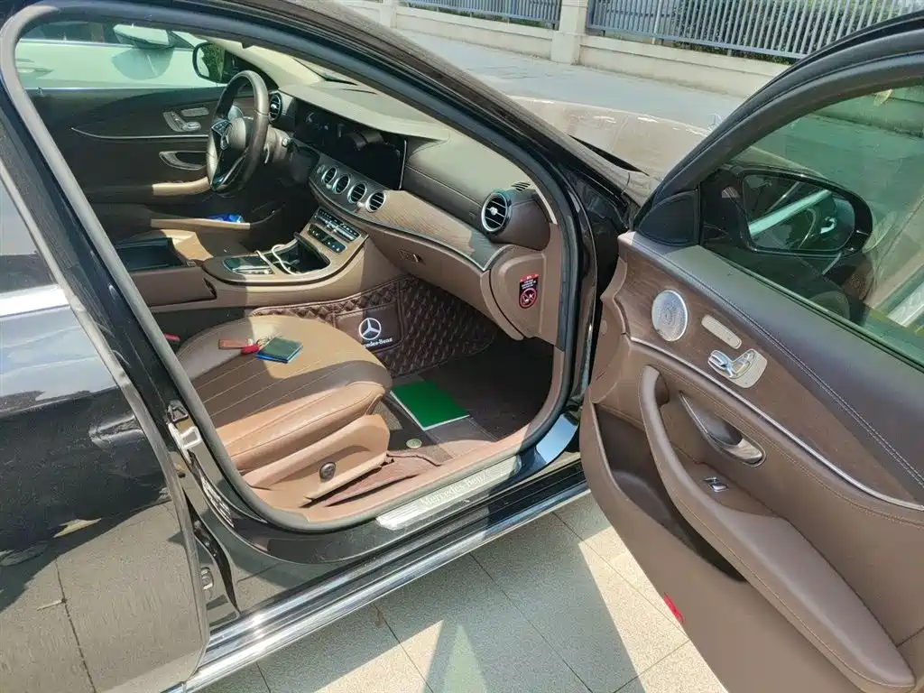 Mercedes-Benz E-Class 2021 E 300 L Luxury фото 19
