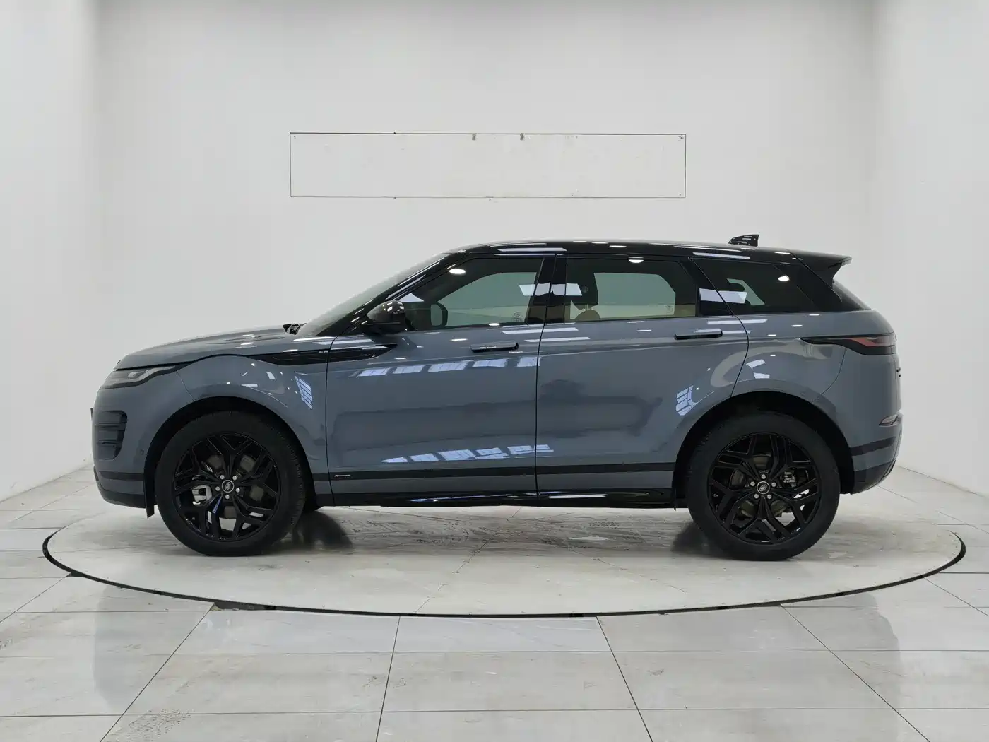 Land Rover Range Rover Evoque 2020 249PS R-DYNAMIC S First Edition Sport фото 5