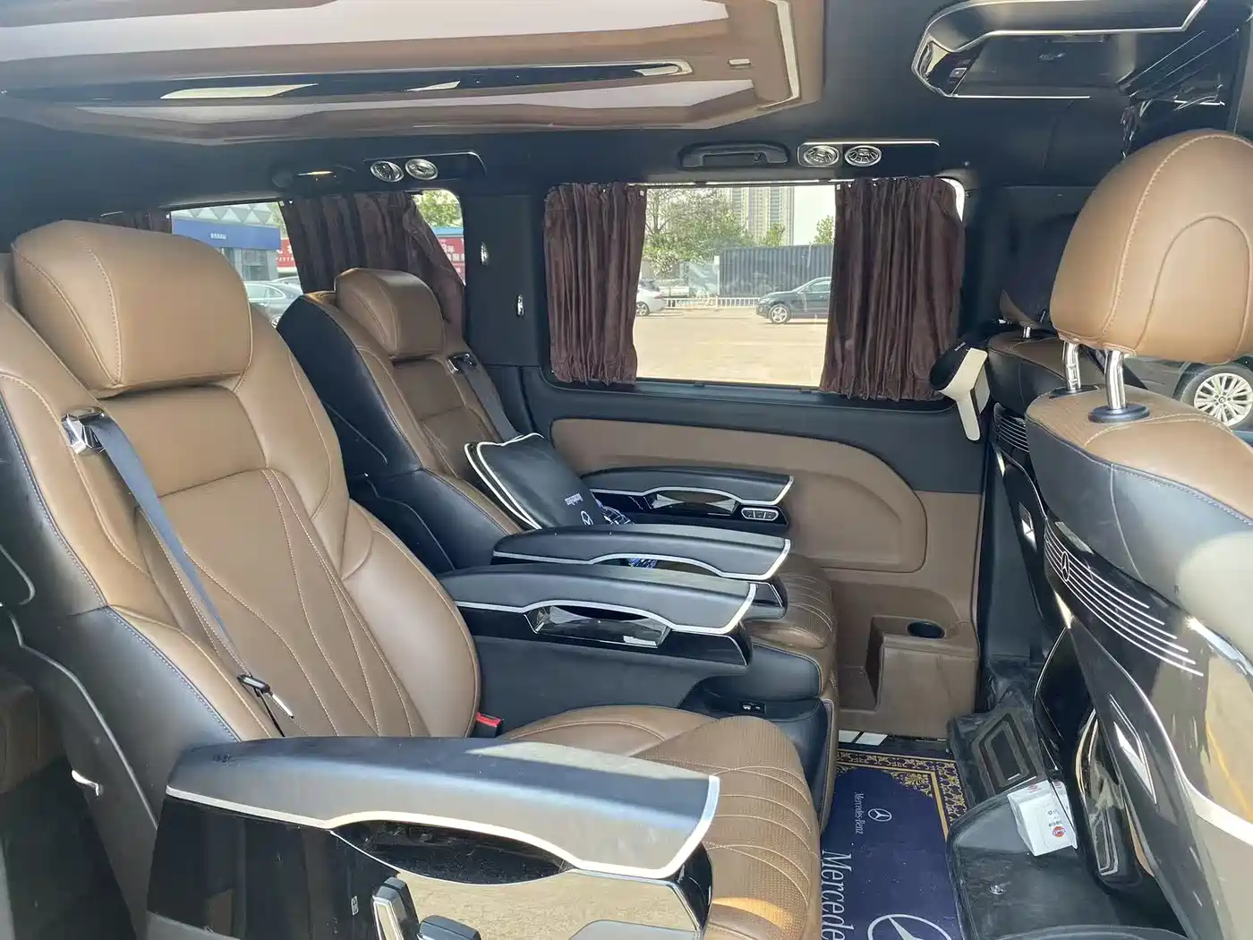 Mercedes-Benz Vito 2024 2.0T Elite Edition 7-Seater фото 5