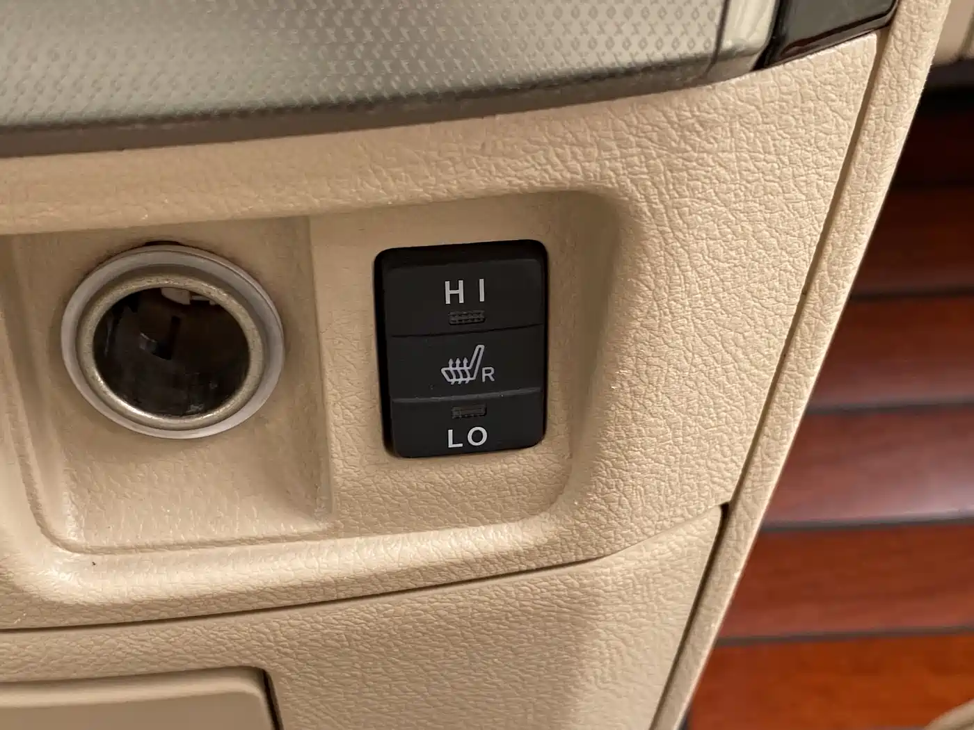 Toyota Alphard 2011 3.5L Luxury Edition фото 20