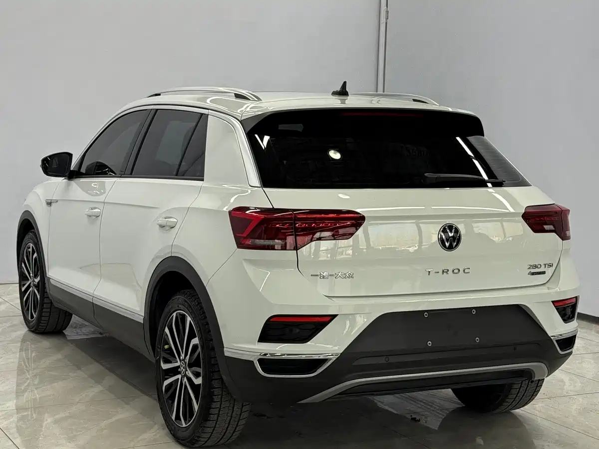 Volkswagen T-ROC 2021 Facelift 280TSI DSG 4WD Luxury Smart Connect Edition фото 6