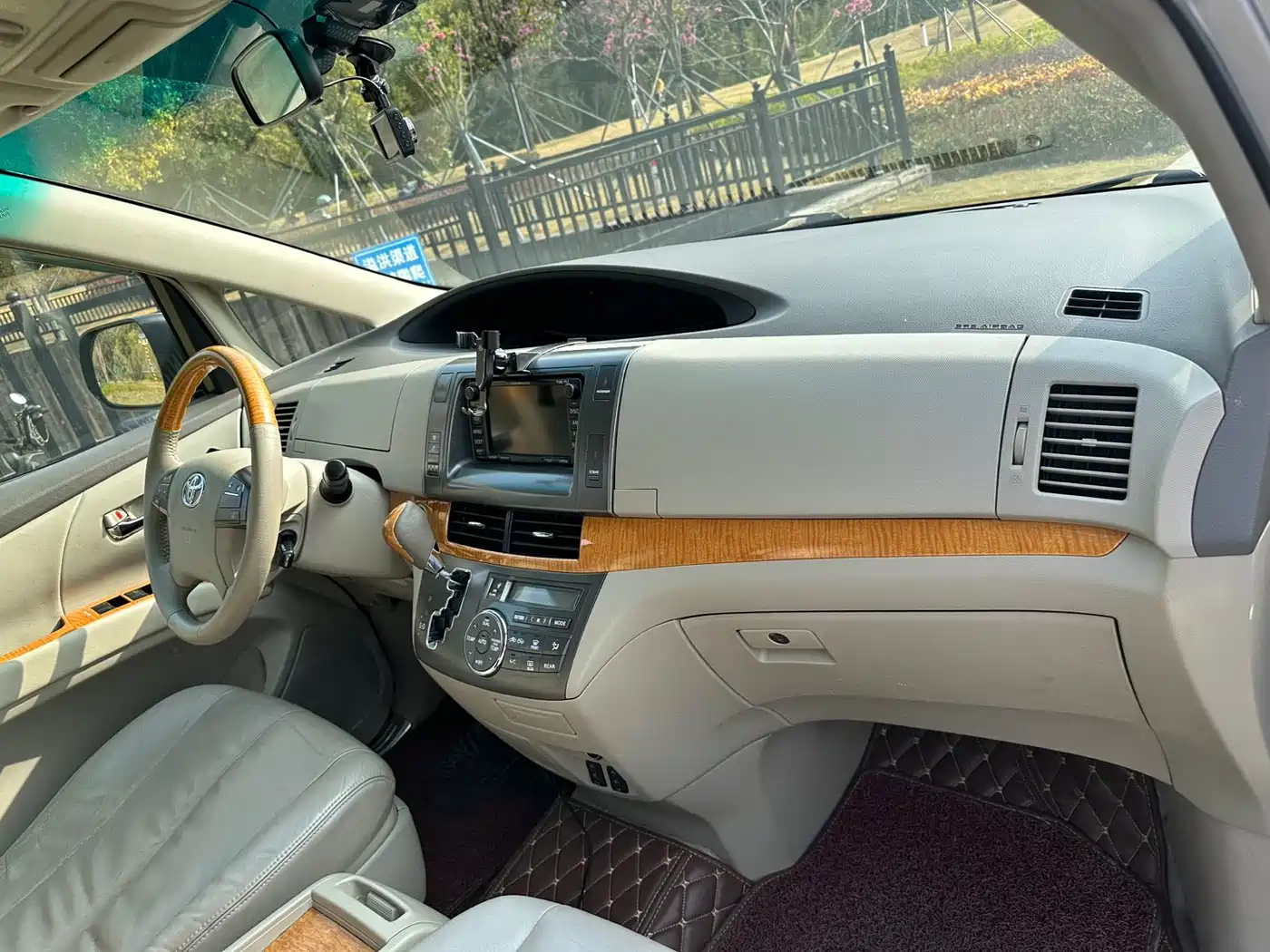 Toyota Previa 2006 Model 2.4L 7-Seater Luxury Edition фото 11