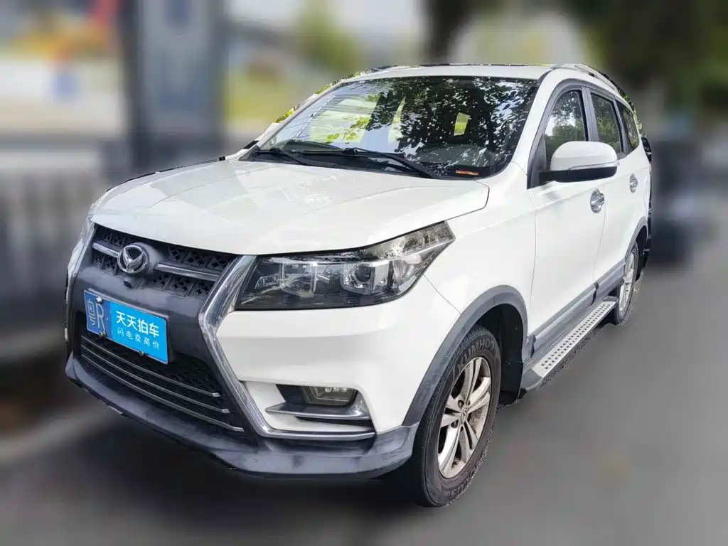 BAIC Huansu S3 2017 2016 S3L 1.5L Manual Premium