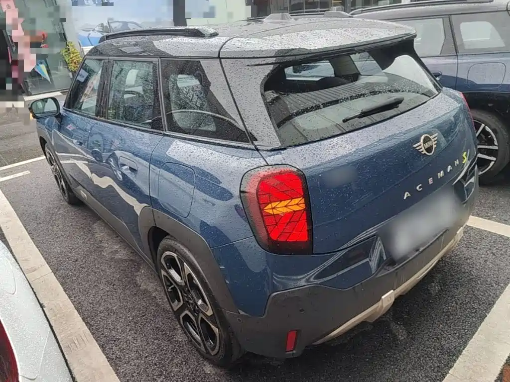 2024 MINI Electric MINI ACEMAN