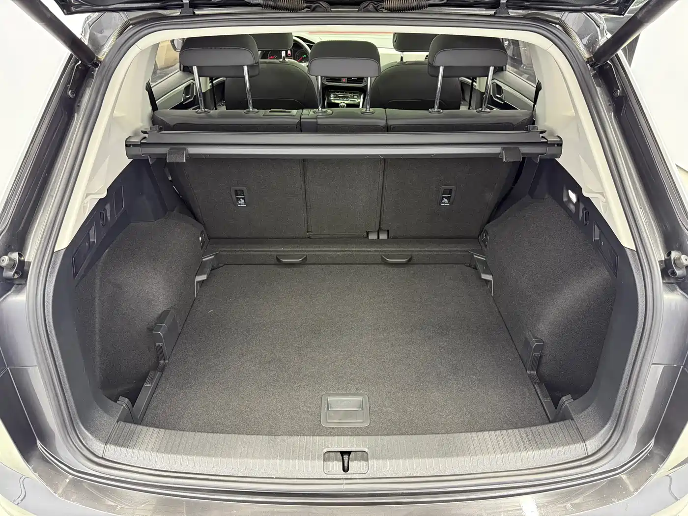 Volkswagen Tayron 2022 280TSI 2WD Luxury Smart Connect Edition фото 20