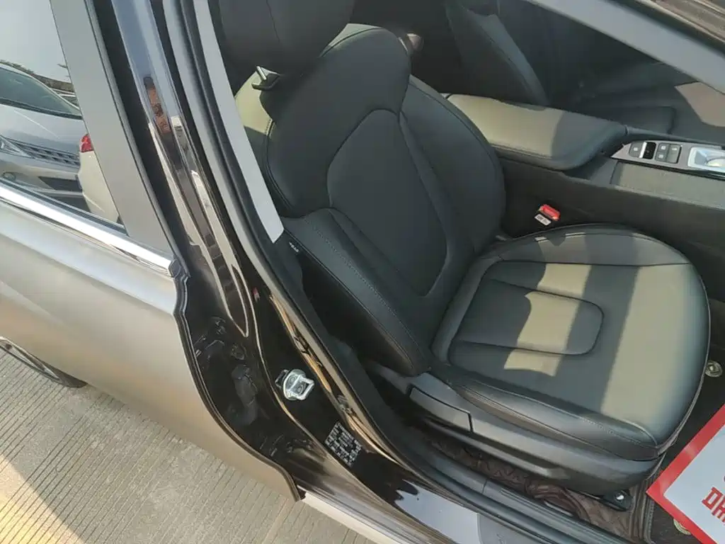Hyundai Mistra 2021 2021 1.8L CVT LUX Premium