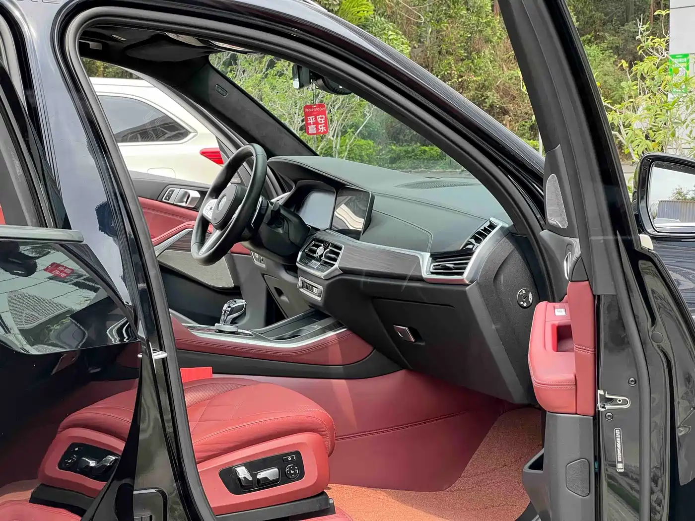 BMW X5 2022 Facelift xDrive 40Li M Sport Package фото 10