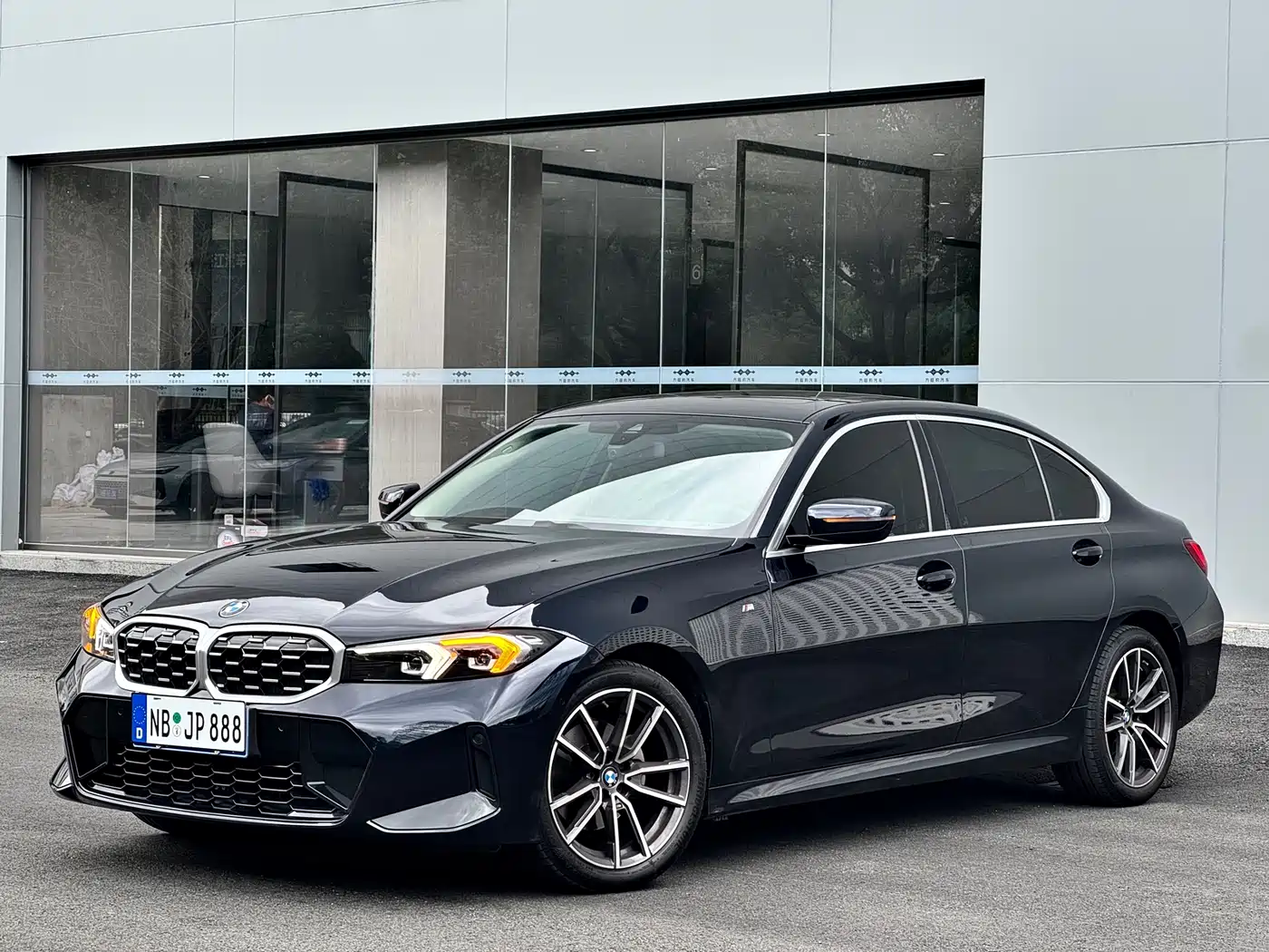 BMW 3 Series 2024 325Li M Sport Package фото 3