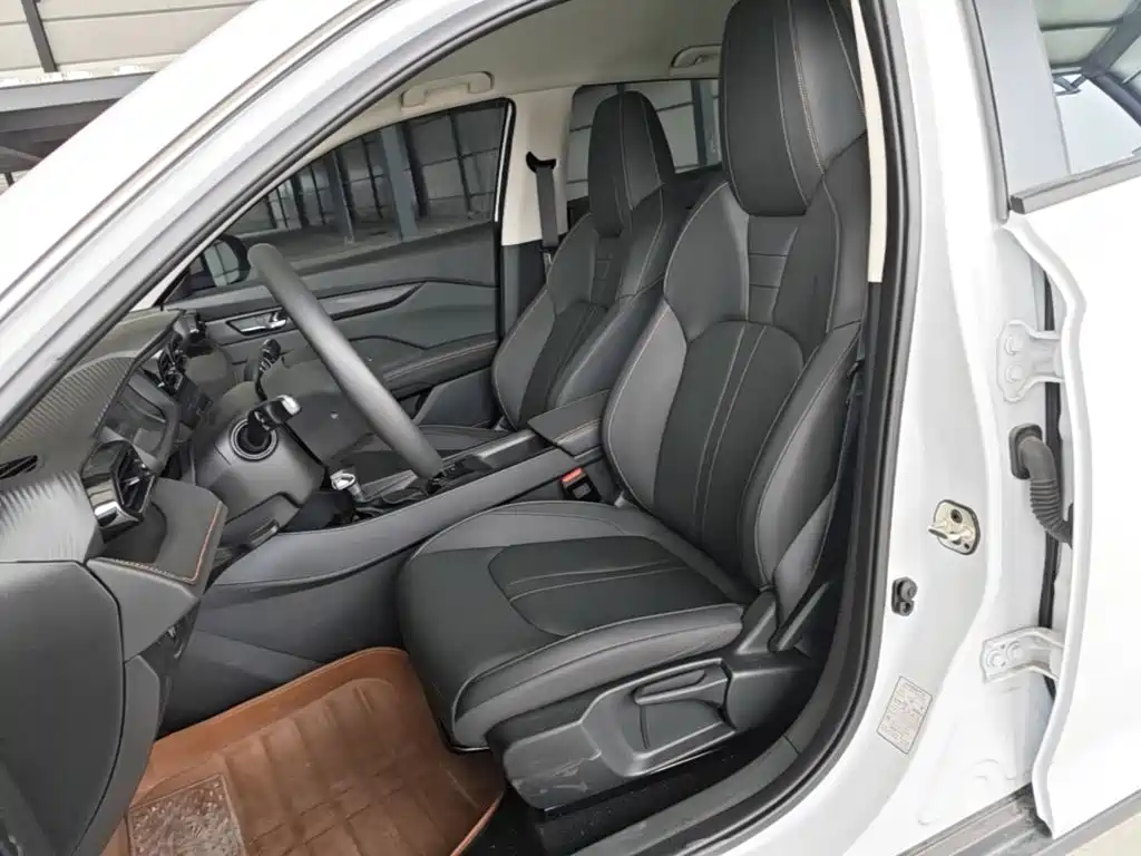 Dongfeng Aeolus Yixuan 2025 2025 1.5L Auto Luxury