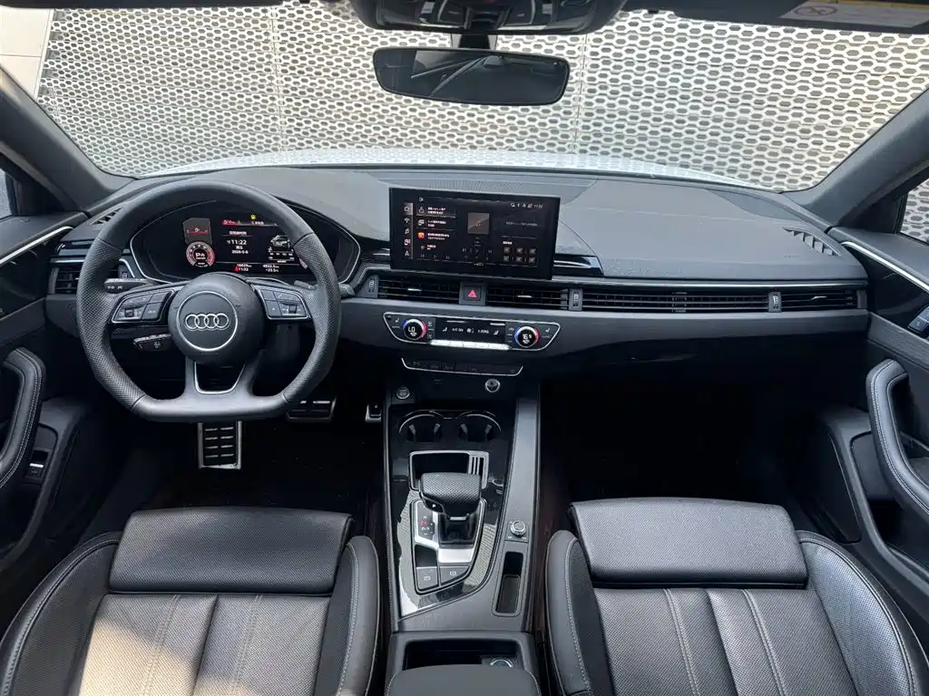 Audi A4L 2024 40 TFSI Luxury Dynamic фото 16