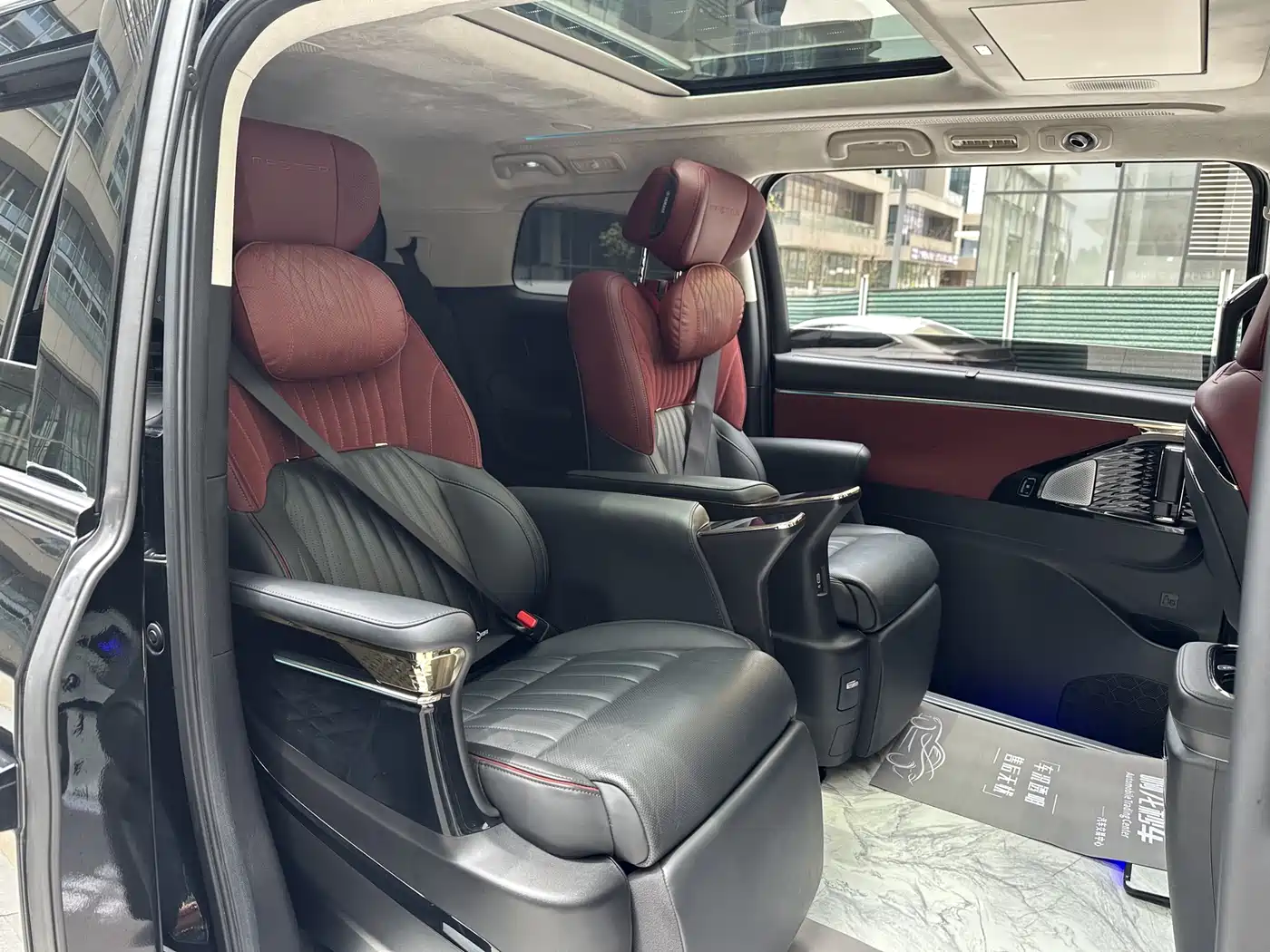 GAC Trumpchi Trumpchi E9 2025 E9 Ultra Fast Charging Master фото 24