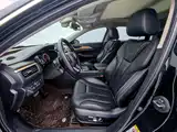 Фото 7 - Hongqi H5