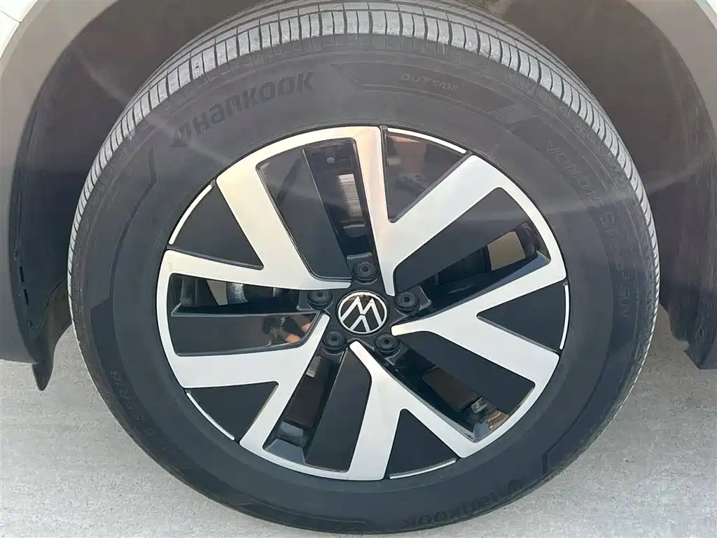 Volkswagen Tayron 2023 280TSI 2WD Luxury Plus Advanced Edition фото 7