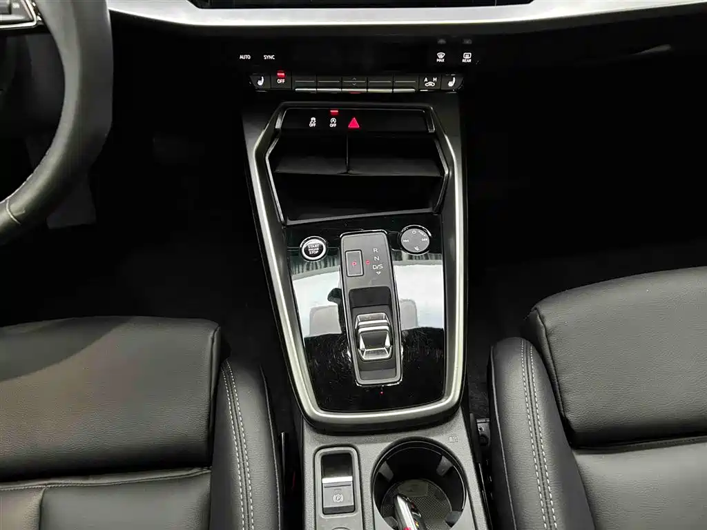 Audi A3 2023 Sportback 35 TFSI Progressive Sport фото 5