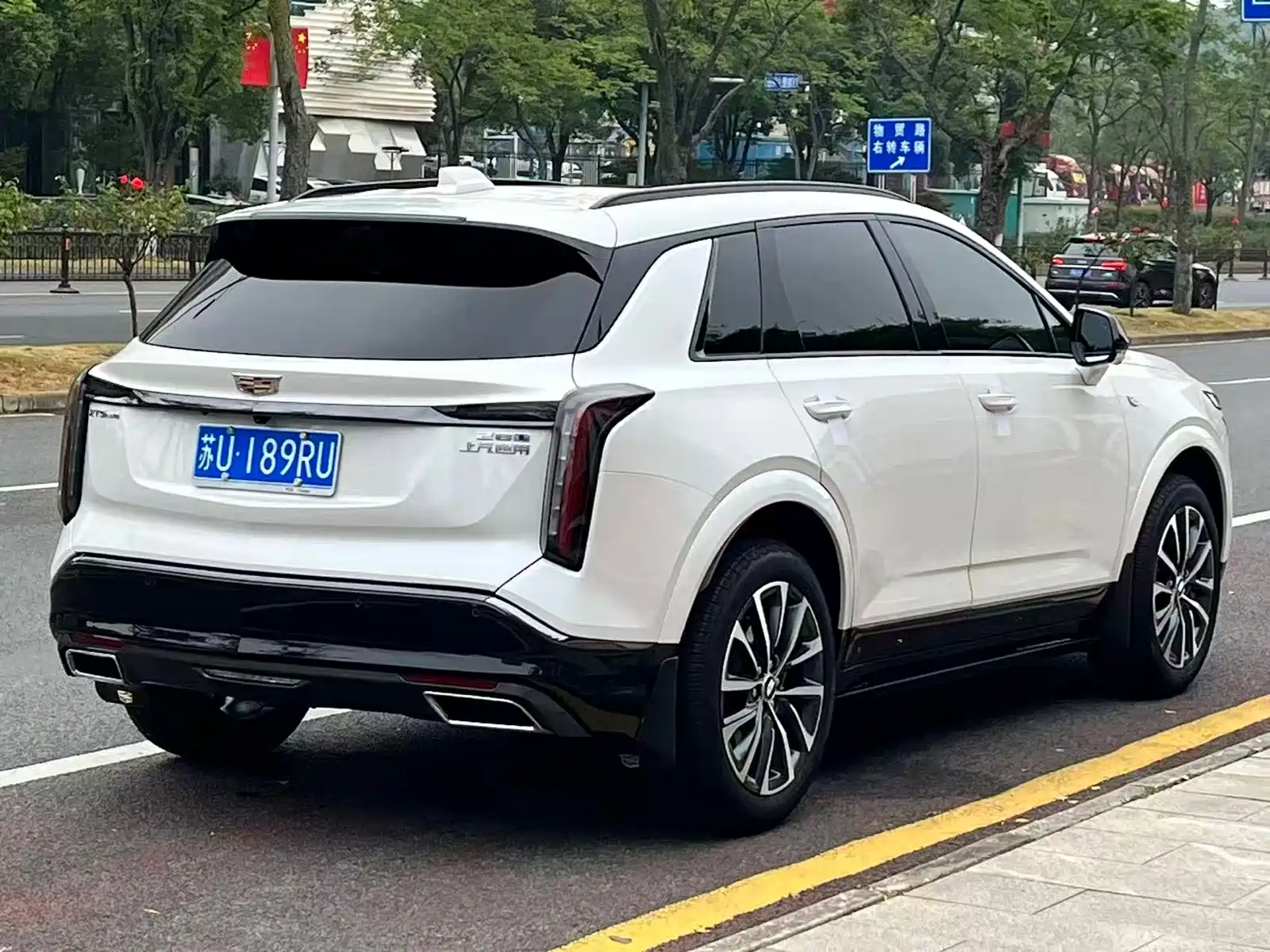 Фото 15 - Cadillac XT5